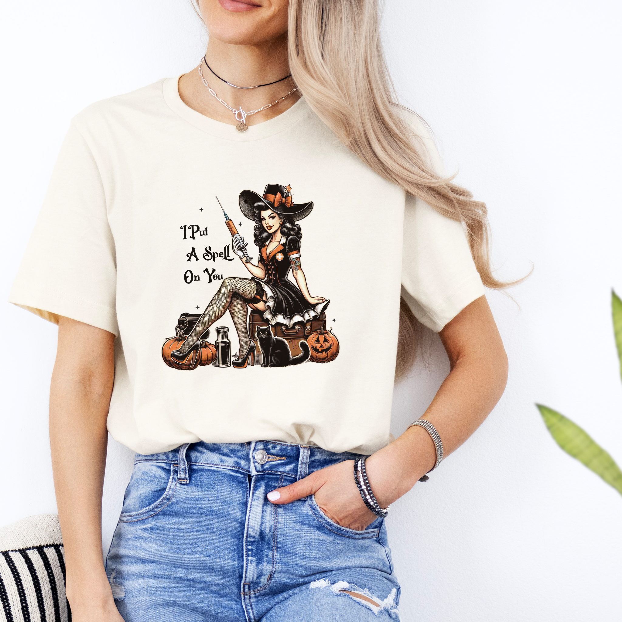 "I Put a spell on you" Witch Vintage Tee
