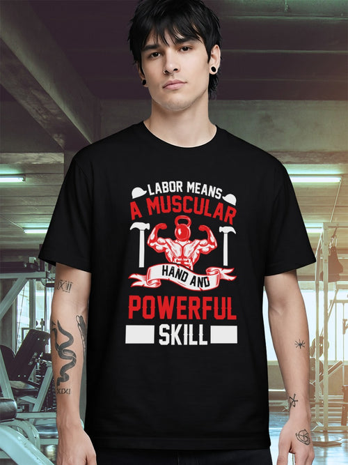 A MUSCULAR POWERFUL T-SHIRT